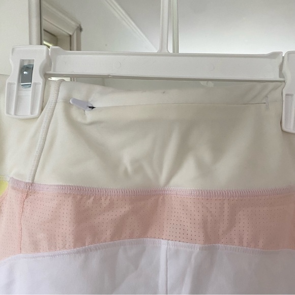 Sweaty Betty Track Speed Running Short Women's NWT Size Large - Picture 8 of 10